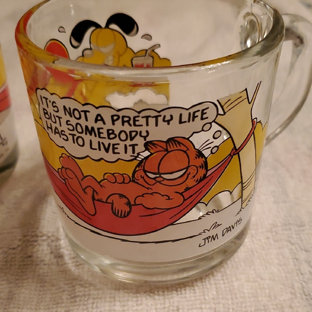 Garfield Comic Glass Mug Set